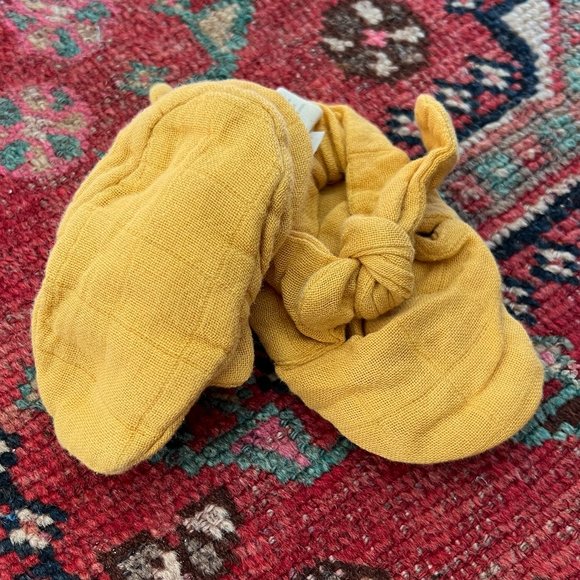 EllieFunDay GOLDEN MUSTARD PIGMENT KNOTTED Baby BOOTIE 6-12M - Picture 3 of 6